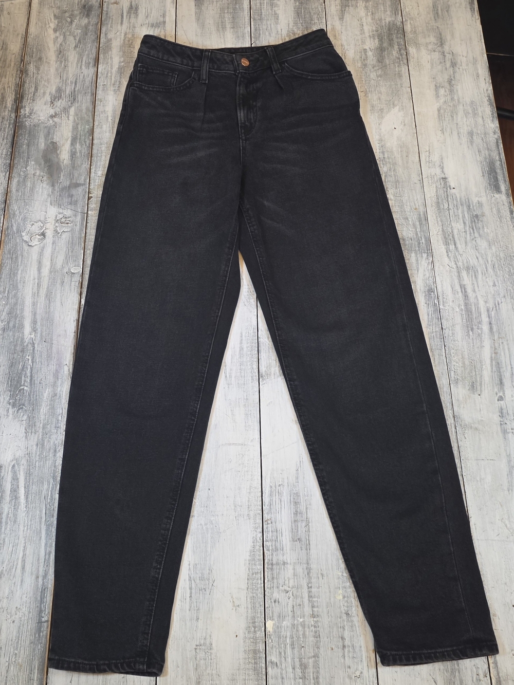 Express Women's Relaxed Tapered Mid Rise Black Jeans sz 0 Short